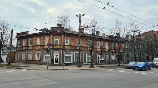 Augusta Deglava iela 26, Centrs