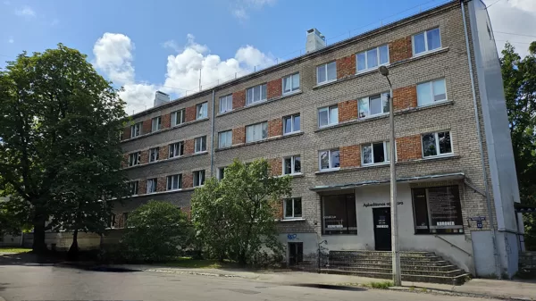 Aptiekas iela 13, Sarkandaugava